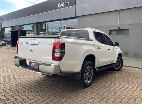 MITSUBISHI L 200 Triton , Foto 4