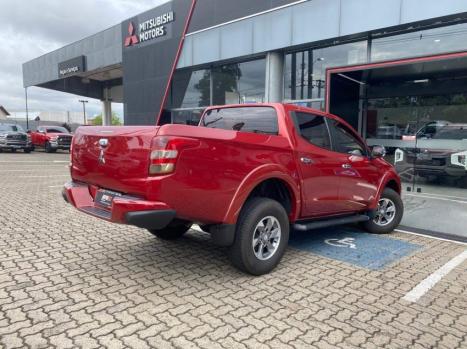 MITSUBISHI L 200 Triton 2.4 16V SPORT HPE 4X4 CABINE DUPLA TURBO DIESEL AUTOMTICO, Foto 6