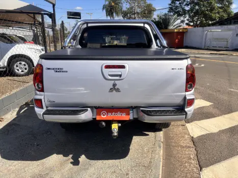 MITSUBISHI L 200 Triton 3.2 16V HPE 4X4 CABINE DUPLA TURBO DIESEL INTERCOOLER AUTOMTICO, Foto 9