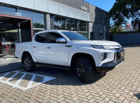 MITSUBISHI L 200 Triton , Foto 2