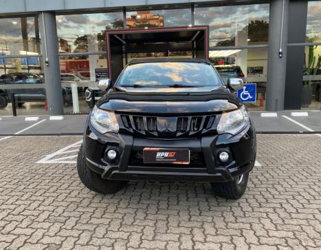 MITSUBISHI L 200 Triton 2.4 16V SPORT HPE 4X4 CABINE DUPLA TURBO DIESEL AUTOMTICO, Foto 4