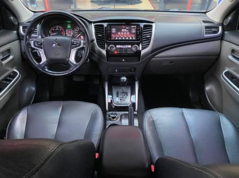 MITSUBISHI L 200 Triton 2.4 16V SPORT HPE 4X4 CABINE DUPLA TURBO DIESEL AUTOMTICO, Foto 8