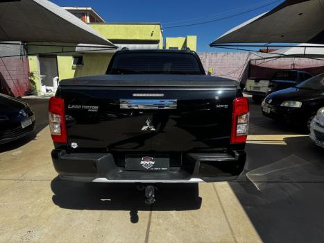 MITSUBISHI L 200 Triton 2.4 16V SPORT HPE 4X4 CABINE DUPLA TURBO DIESEL AUTOMTICO, Foto 7