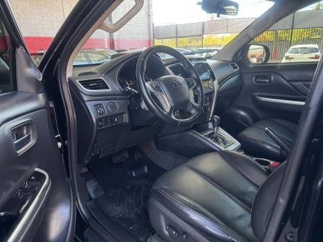 MITSUBISHI L 200 Triton 2.4 16V SPORT HPE 4X4 CABINE DUPLA TURBO DIESEL AUTOMTICO, Foto 9