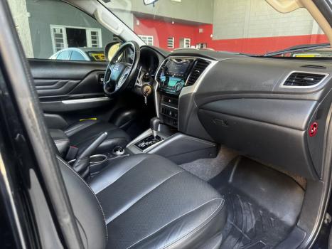 MITSUBISHI L 200 Triton 2.4 16V SPORT HPE 4X4 CABINE DUPLA TURBO DIESEL AUTOMTICO, Foto 10