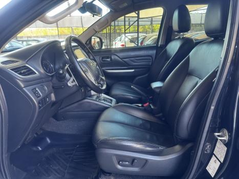 MITSUBISHI L 200 Triton 2.4 16V SPORT HPE 4X4 CABINE DUPLA TURBO DIESEL AUTOMTICO, Foto 11