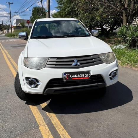 MITSUBISHI L 200 Triton 3.5 V6 HPE 4X4 FLEX CABINE DUPLA AUTOMTICO, Foto 2