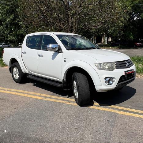 MITSUBISHI L 200 Triton 3.5 V6 HPE 4X4 FLEX CABINE DUPLA AUTOMTICO, Foto 3