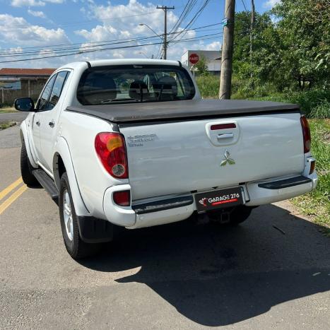 MITSUBISHI L 200 Triton 3.5 V6 HPE 4X4 FLEX CABINE DUPLA AUTOMTICO, Foto 4