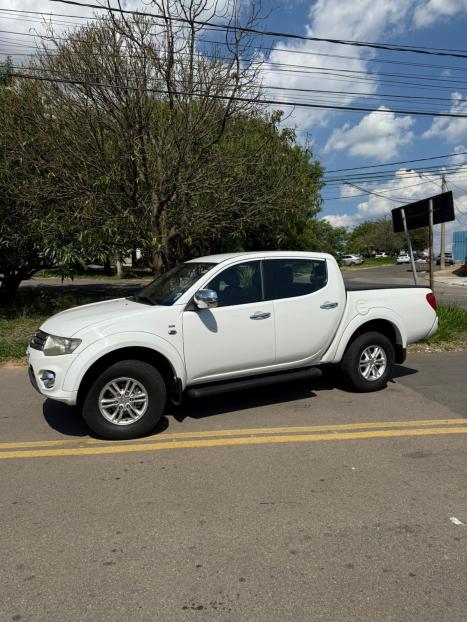 MITSUBISHI L 200 Triton 3.5 V6 HPE 4X4 FLEX CABINE DUPLA AUTOMTICO, Foto 6