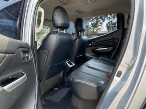 MITSUBISHI L 200 Triton 2.4 16V SPORT HPE 4X4 CABINE DUPLA TURBO DIESEL AUTOMTICO, Foto 13