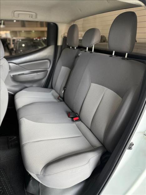 MITSUBISHI L 200 Triton 2.4 16V SPORT GL CABINE DUPLA TURBO DIESEL, Foto 10