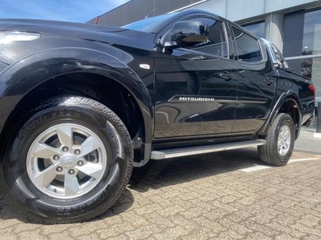 MITSUBISHI L 200 Triton 2.4 16V SPORT GLS CABINE DUPLA TURBO DIESEL AUTOMTICO, Foto 2