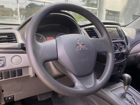 MITSUBISHI L 200 Triton 2.4 16V SPORT GLS CABINE DUPLA TURBO DIESEL AUTOMTICO, Foto 10