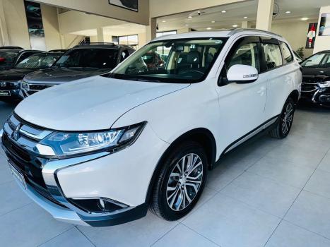 MITSUBISHI Outlander 2.0 16V 4P AUTOMTICO, Foto 5