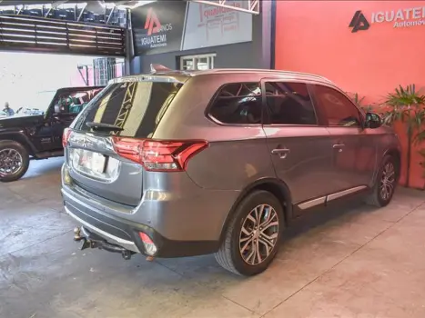 MITSUBISHI Outlander 2.0 16V 4P AUTOMTICO, Foto 4