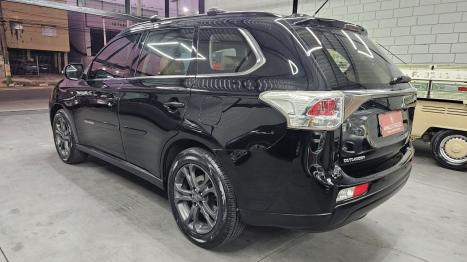 MITSUBISHI Outlander 3.0 V6 24V 4P GT 4X4 AUTOMTICO, Foto 7