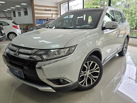 MITSUBISHI Outlander 2.0 16V 4P AUTOMTICO, Foto 3