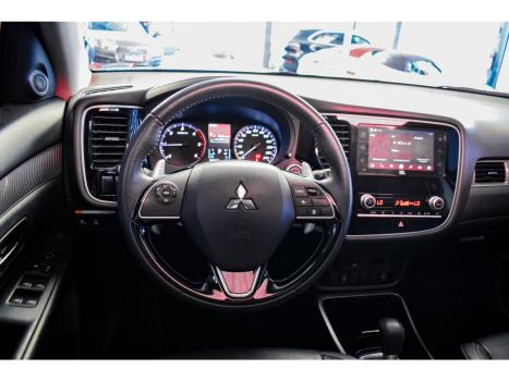 MITSUBISHI Outlander , Foto 7