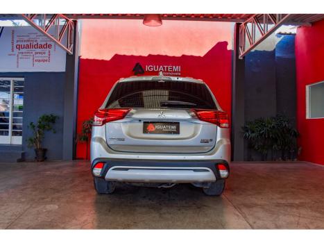 MITSUBISHI Outlander , Foto 16