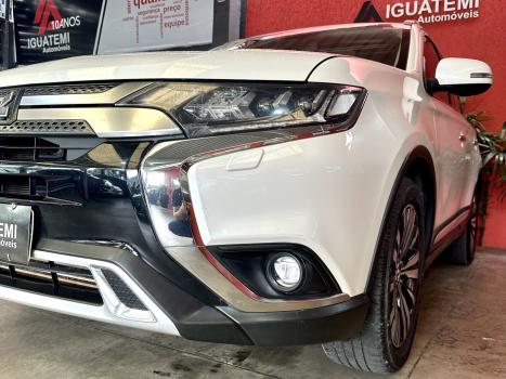 MITSUBISHI Outlander , Foto 16