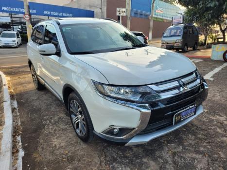 MITSUBISHI Outlander 2.0 16V 4P AUTOMTICO, Foto 3