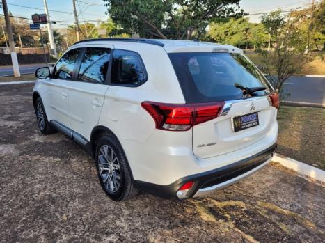 MITSUBISHI Outlander 2.0 16V 4P AUTOMTICO, Foto 4