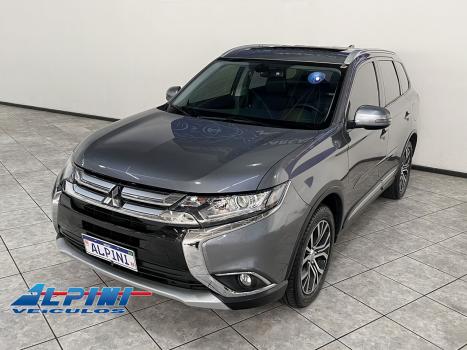 MITSUBISHI Outlander , Foto 1