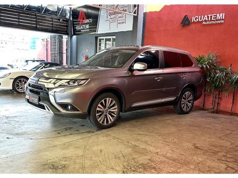 MITSUBISHI Outlander 3.0 V6 24V 4P HPE-S AWD AUTOMTICO, Foto 6