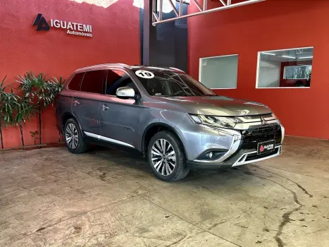MITSUBISHI Outlander 3.0 V6 24V 4P HPE-S AWD AUTOMTICO, Foto 10