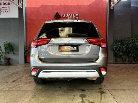 MITSUBISHI Outlander 3.0 V6 24V 4P HPE-S AWD AUTOMTICO, Foto 16
