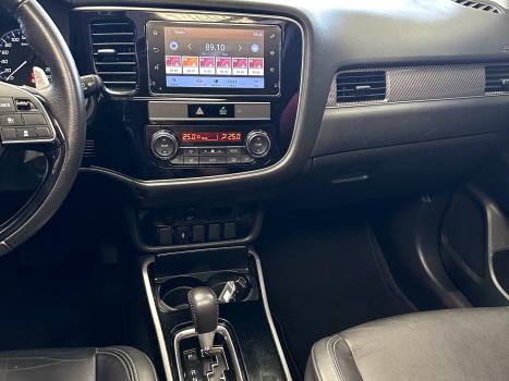 MITSUBISHI Outlander 3.0 V6 24V 4P HPE-S AWD AUTOMTICO, Foto 25