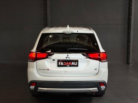 MITSUBISHI Outlander 2.0 16V 4P AUTOMTICO, Foto 8