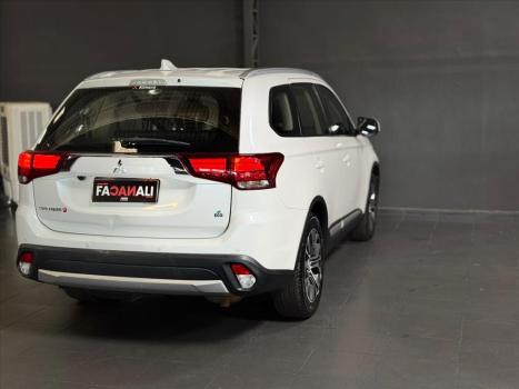 MITSUBISHI Outlander 2.0 16V 4P AUTOMTICO, Foto 9