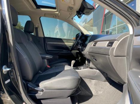 MITSUBISHI Outlander 3.0 V6 24V 4P HPE-S AWD AUTOMTICO, Foto 15
