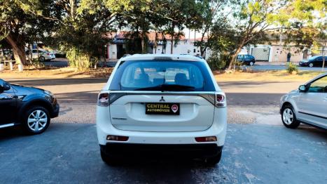 MITSUBISHI Outlander 2.0 16V 4P AUTOMTICO, Foto 3