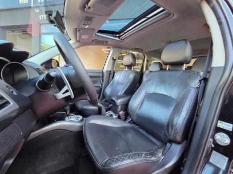 MITSUBISHI Outlander 3.0 V6 24V 4P HPE-S AWD AUTOMTICO, Foto 5