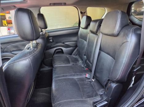 MITSUBISHI Outlander 3.0 V6 24V 4P HPE-S AWD AUTOMTICO, Foto 10
