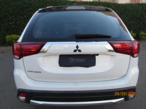MITSUBISHI Outlander 2.0 16V 4P AUTOMTICO, Foto 4