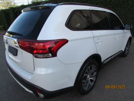 MITSUBISHI Outlander 2.0 16V 4P AUTOMTICO, Foto 5