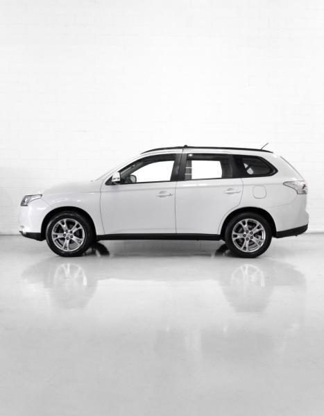 MITSUBISHI Outlander 2.0 16V 4P AUTOMTICO, Foto 3