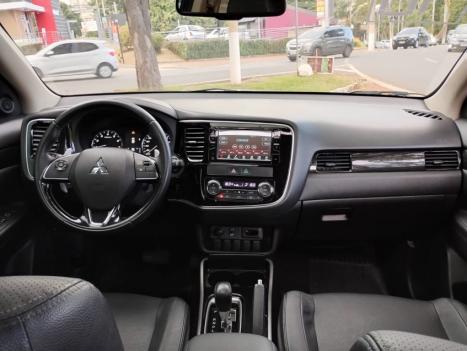 MITSUBISHI Outlander 2.0 16V 4P HPE AUTOMTICO, Foto 9