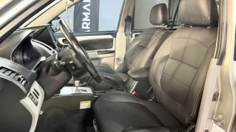 MITSUBISHI Pajero 3.2 16V 4P 4X4 7 LUGARES OUTDOOR TURBO DIESEL INTERCOOLER AUTOMTICO, Foto 4
