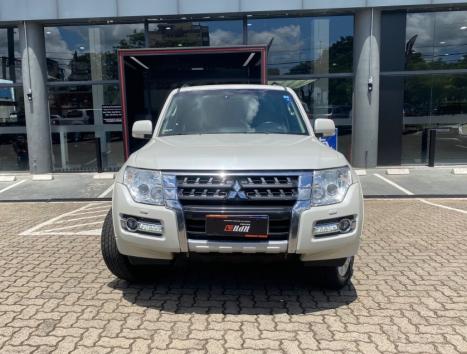 MITSUBISHI Pajero Full 3.2 16V 4P HPE 4X4 TURBO DIESEL INTERCOOLER AUTOMTICO, Foto 2