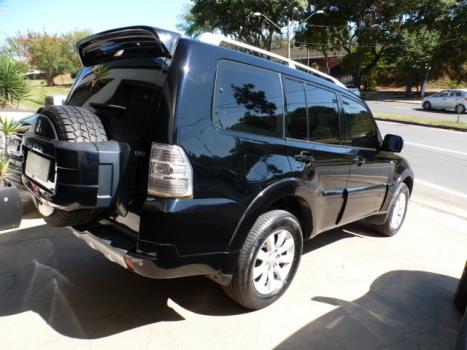 MITSUBISHI Pajero Full 3.2 16V 4P HPE 4X4 TURBO DIESEL AUTOMTICO, Foto 3
