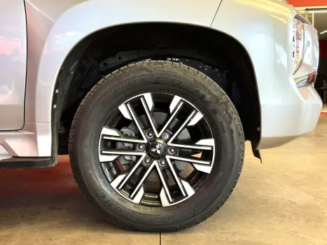 MITSUBISHI Pajero Sport , Foto 27