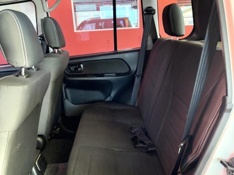 MITSUBISHI Pajero TR4 2.0 16V 4P, Foto 11