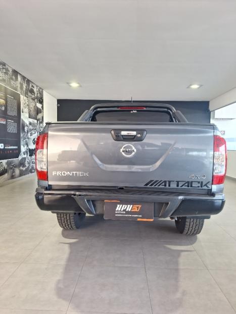 NISSAN Frontier 2.3 ATTACK CABINE DUPLA 4X4 BI-TURBO DIESEL AUTOMTICO, Foto 10