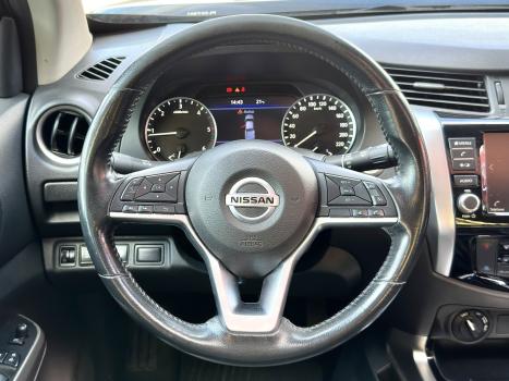 NISSAN Frontier 2.3 16V PLATINUM CABINE DUPLA 4X4 BI-TURBO DIESEL AUTOMTICO, Foto 2