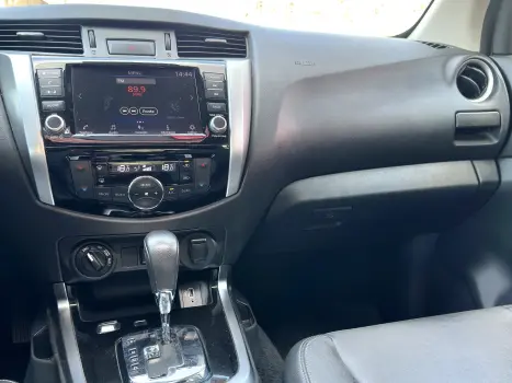 NISSAN Frontier 2.3 16V PLATINUM CABINE DUPLA 4X4 BI-TURBO DIESEL AUTOMTICO, Foto 16
